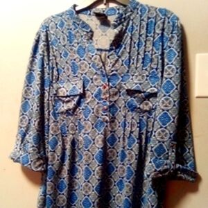 J.t.b. brand Women's pullover long sleeve blouse. Size 2X